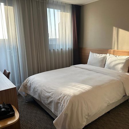 Golden Harbor Hotel Pyeongtaek Eksteriør billede
