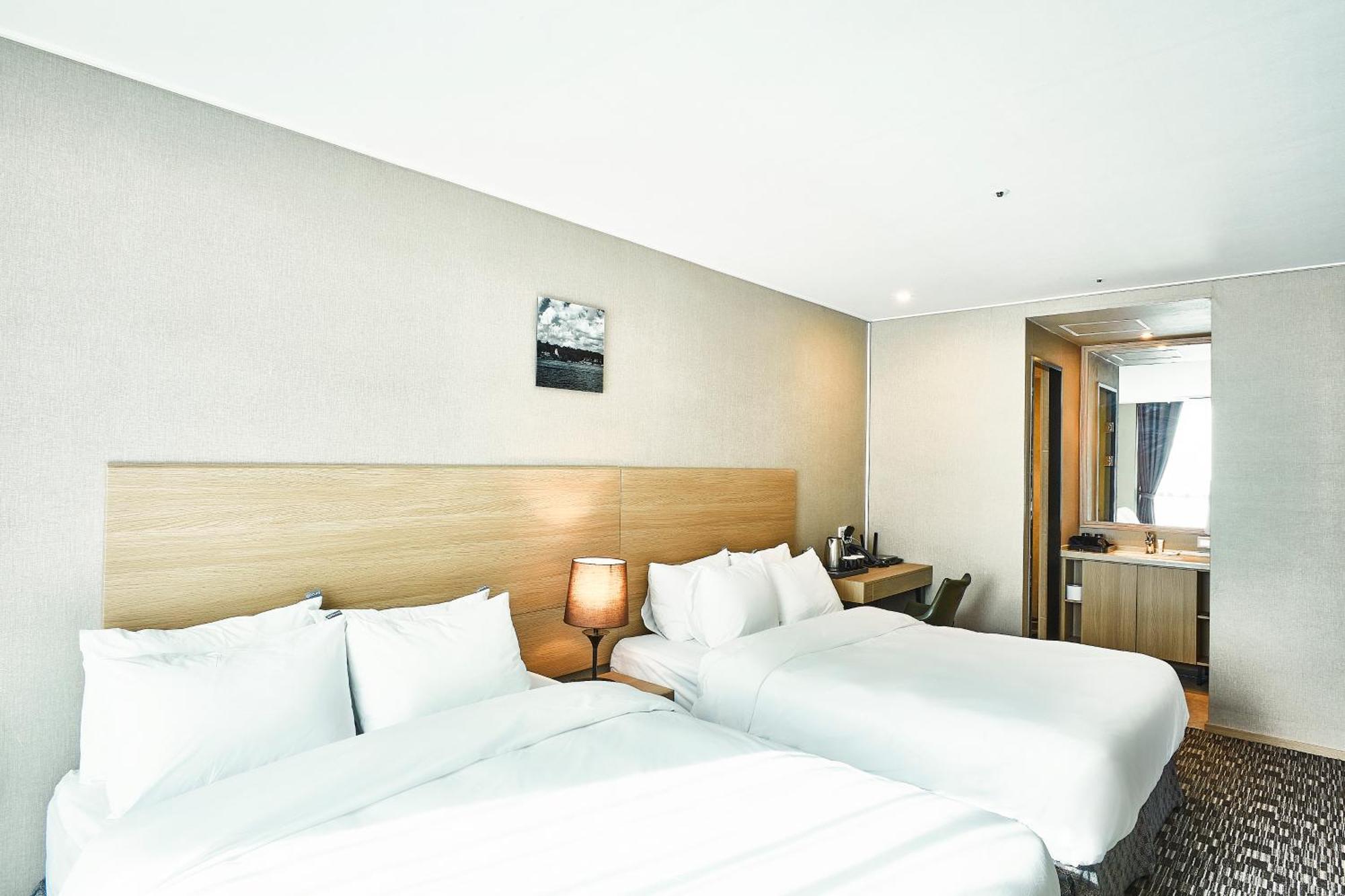 Golden Harbor Hotel Pyeongtaek Eksteriør billede