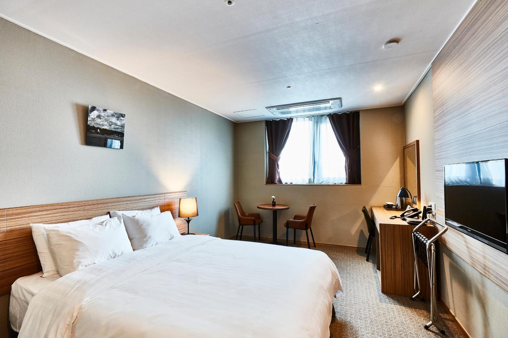 Golden Harbor Hotel Pyeongtaek Eksteriør billede