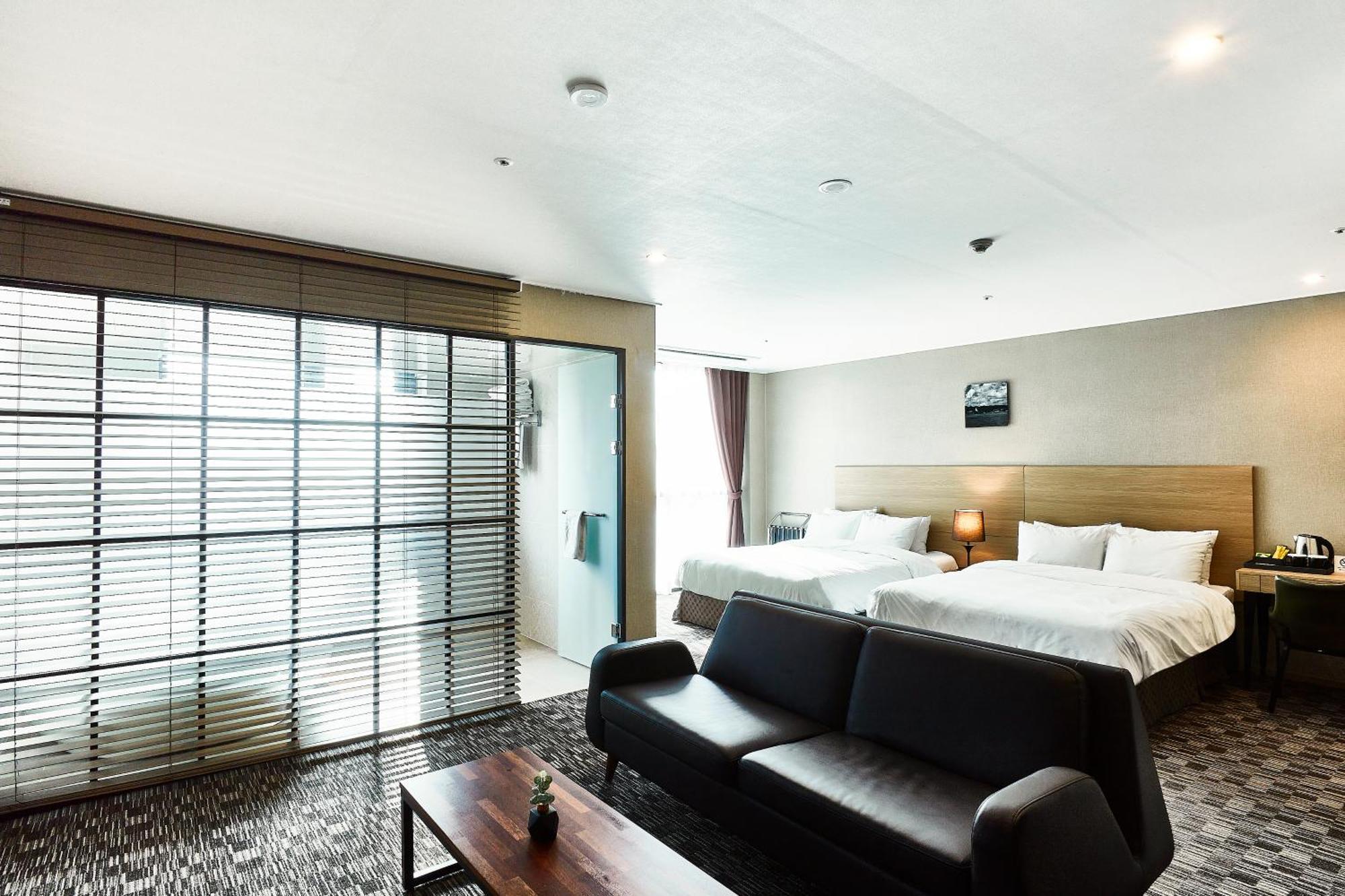 Golden Harbor Hotel Pyeongtaek Eksteriør billede