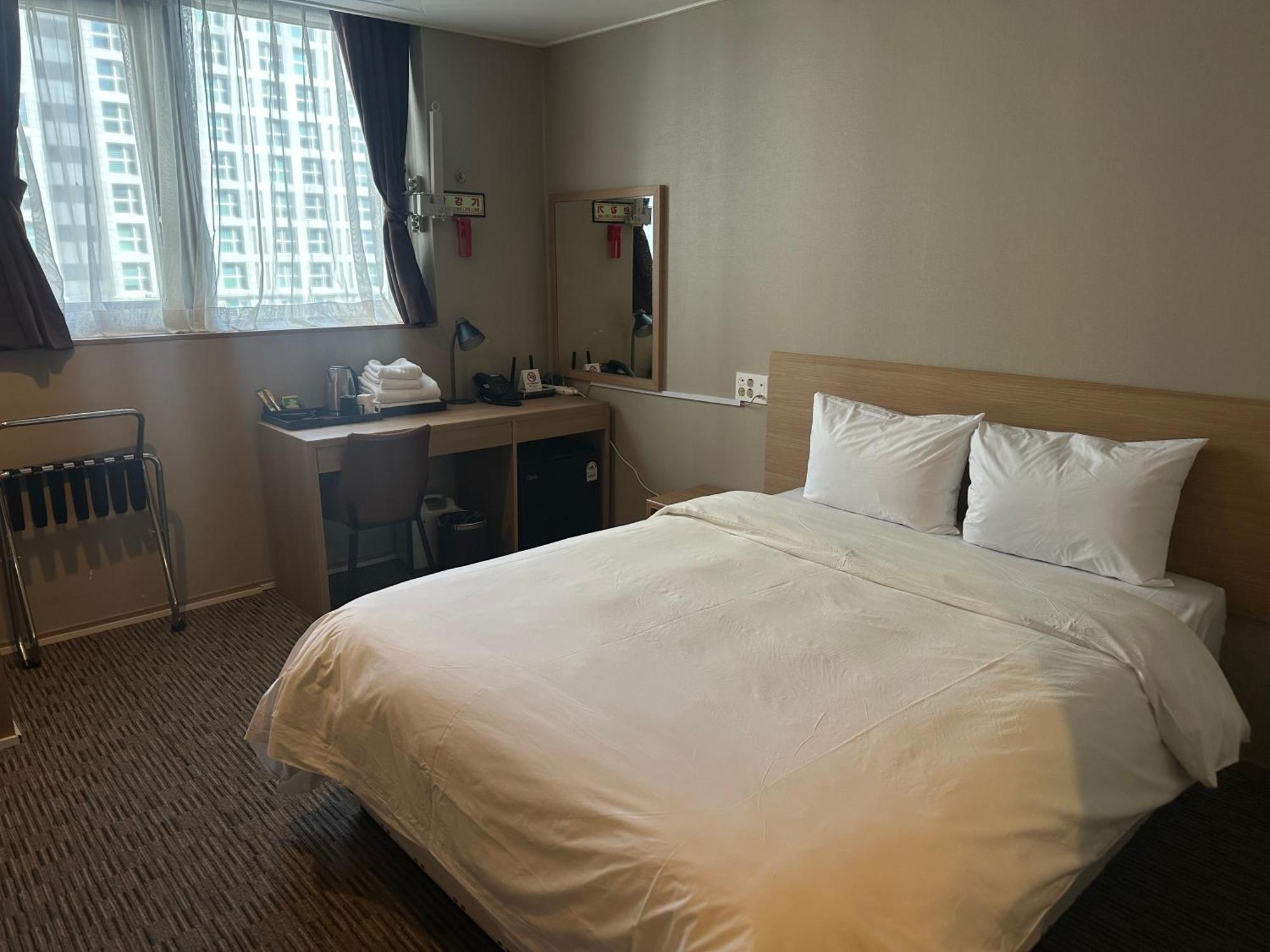 Golden Harbor Hotel Pyeongtaek Eksteriør billede